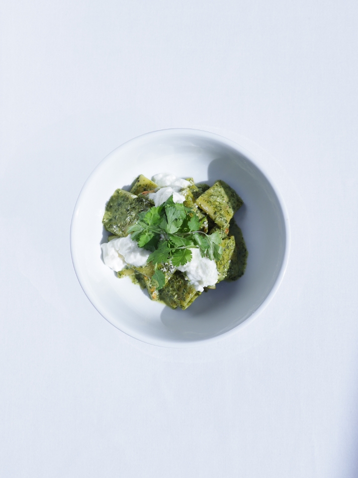 RIGATONCINI AL PESTO E POLLO.