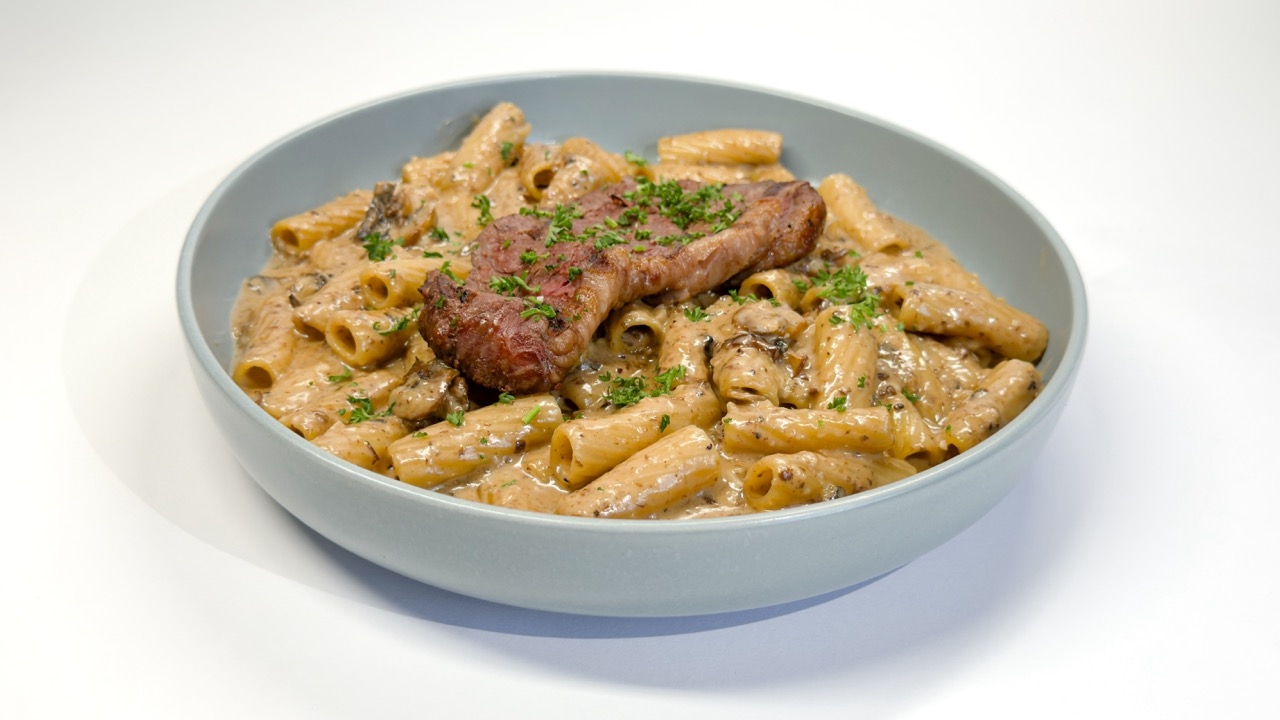 Rigatoni Funghi with Picanha.