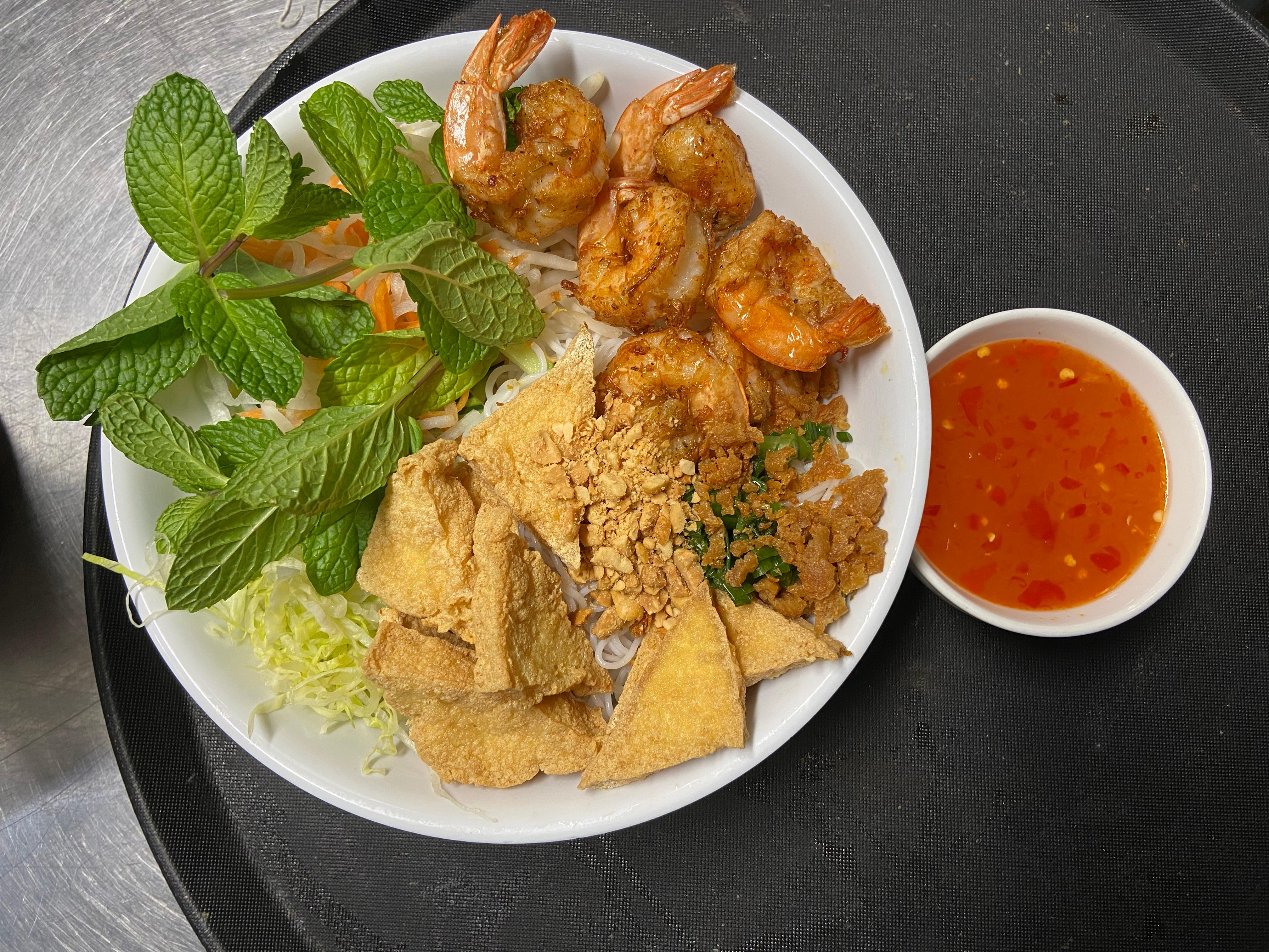 B4 - Grilled Shrimp Vermicelli - Bún Tôm Nướng.