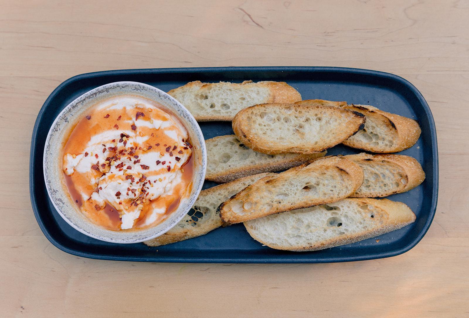 Crostini & Dip.