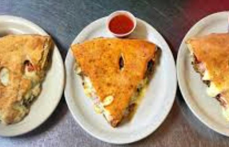 STUFFED VEGGIE SLICE.