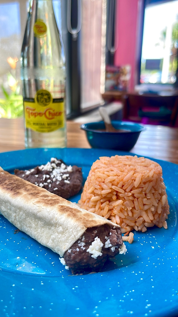 Mini Burrito Kids (Beans & Cheese).