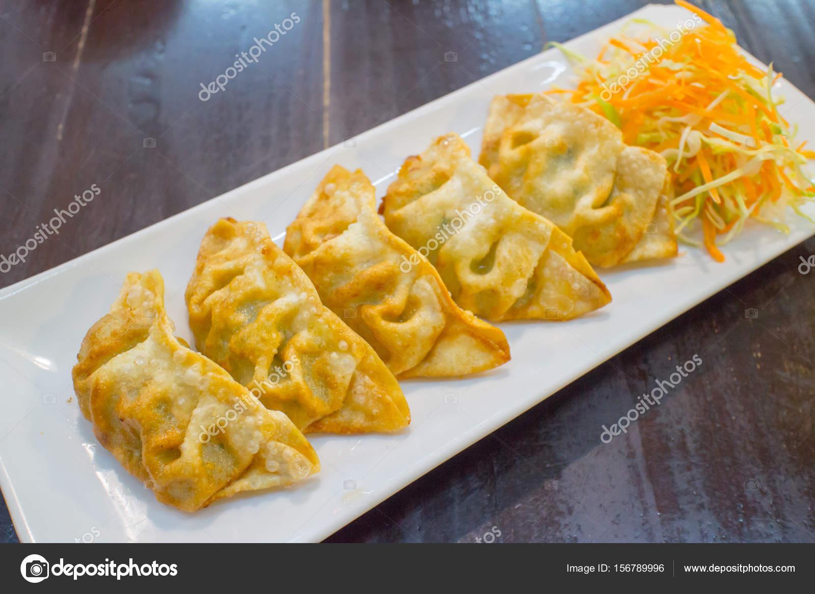 Crispy Dumplings (7 pcs).