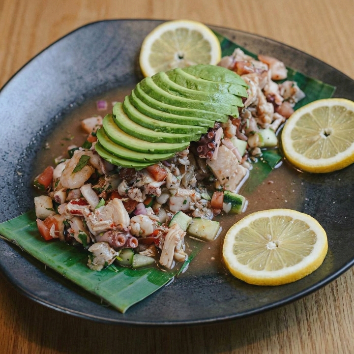 Ceviche Perla Negra.