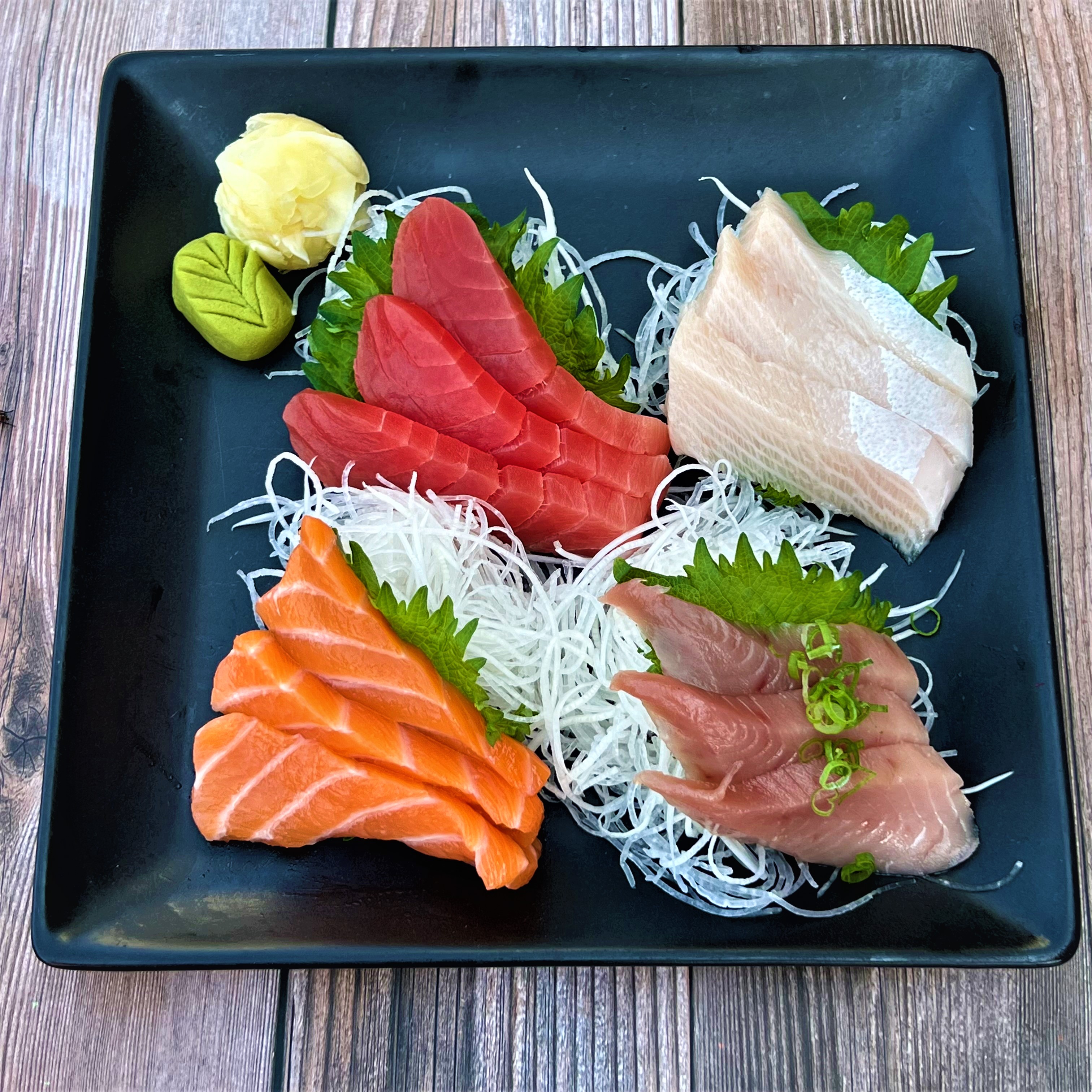 Assorted Sashimi 12pc.