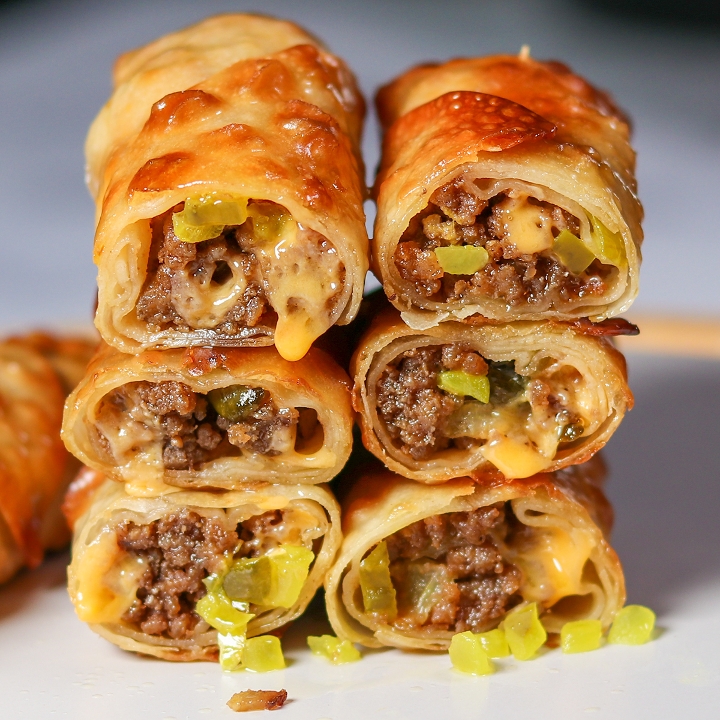 Cheeseburger eggroll.
