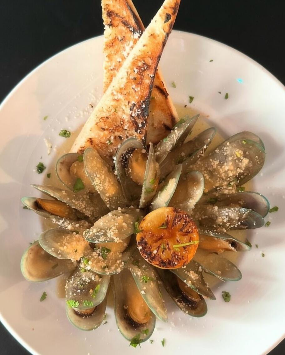 Mussels Tuscan.