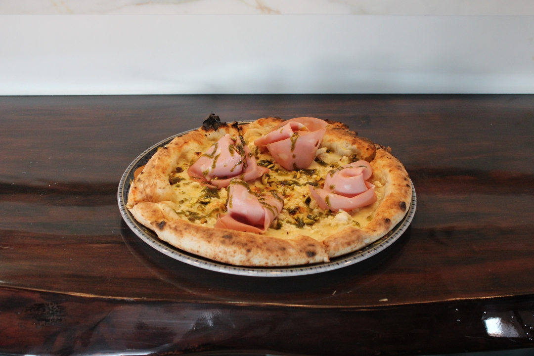 Con Mortadella.