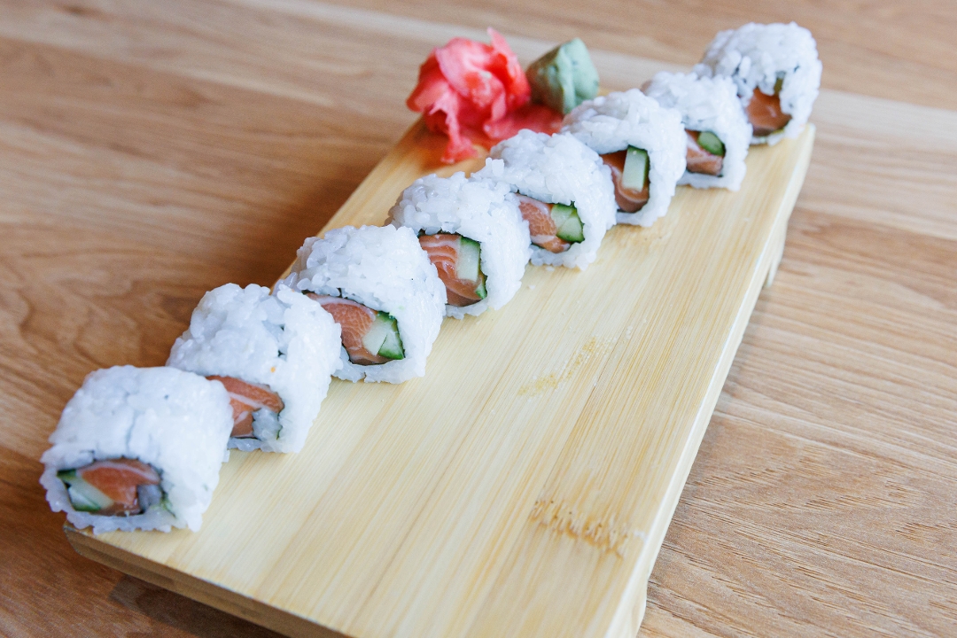 Salmon Roll.