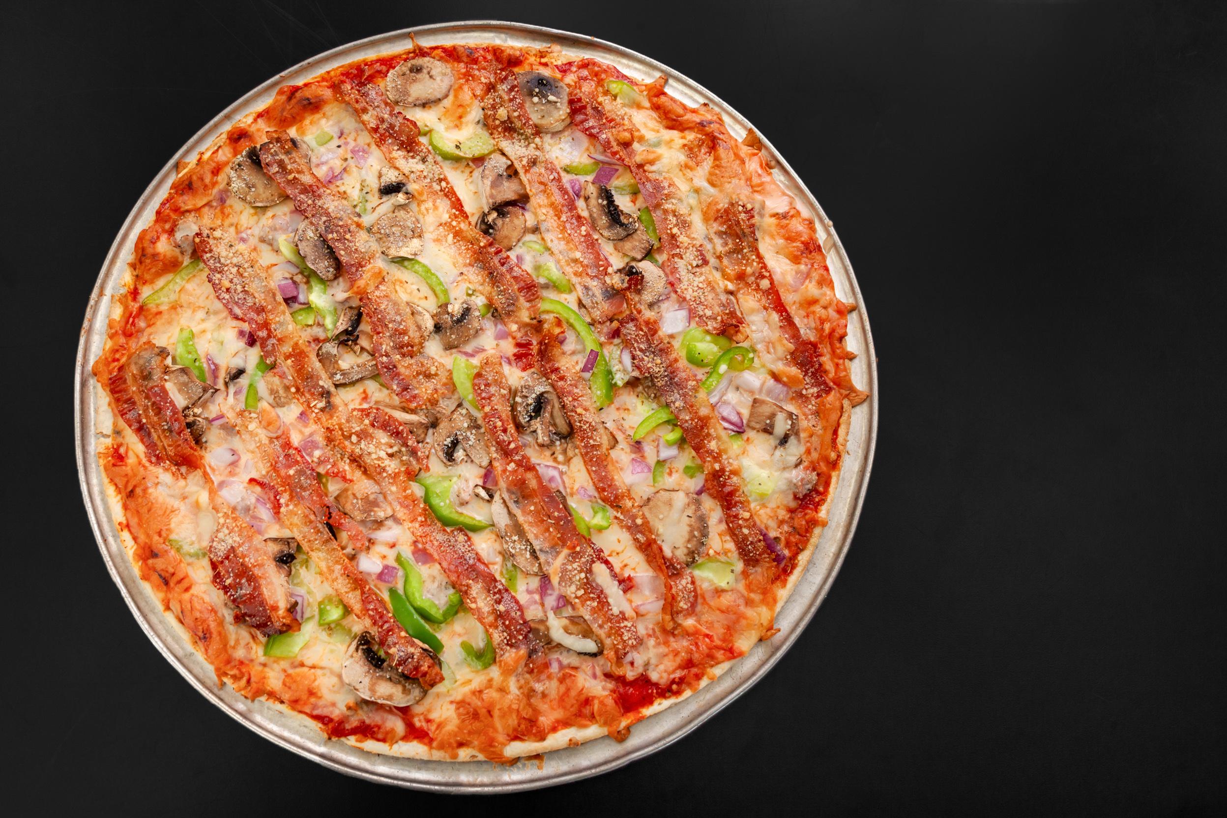 Deluxe Pizza.