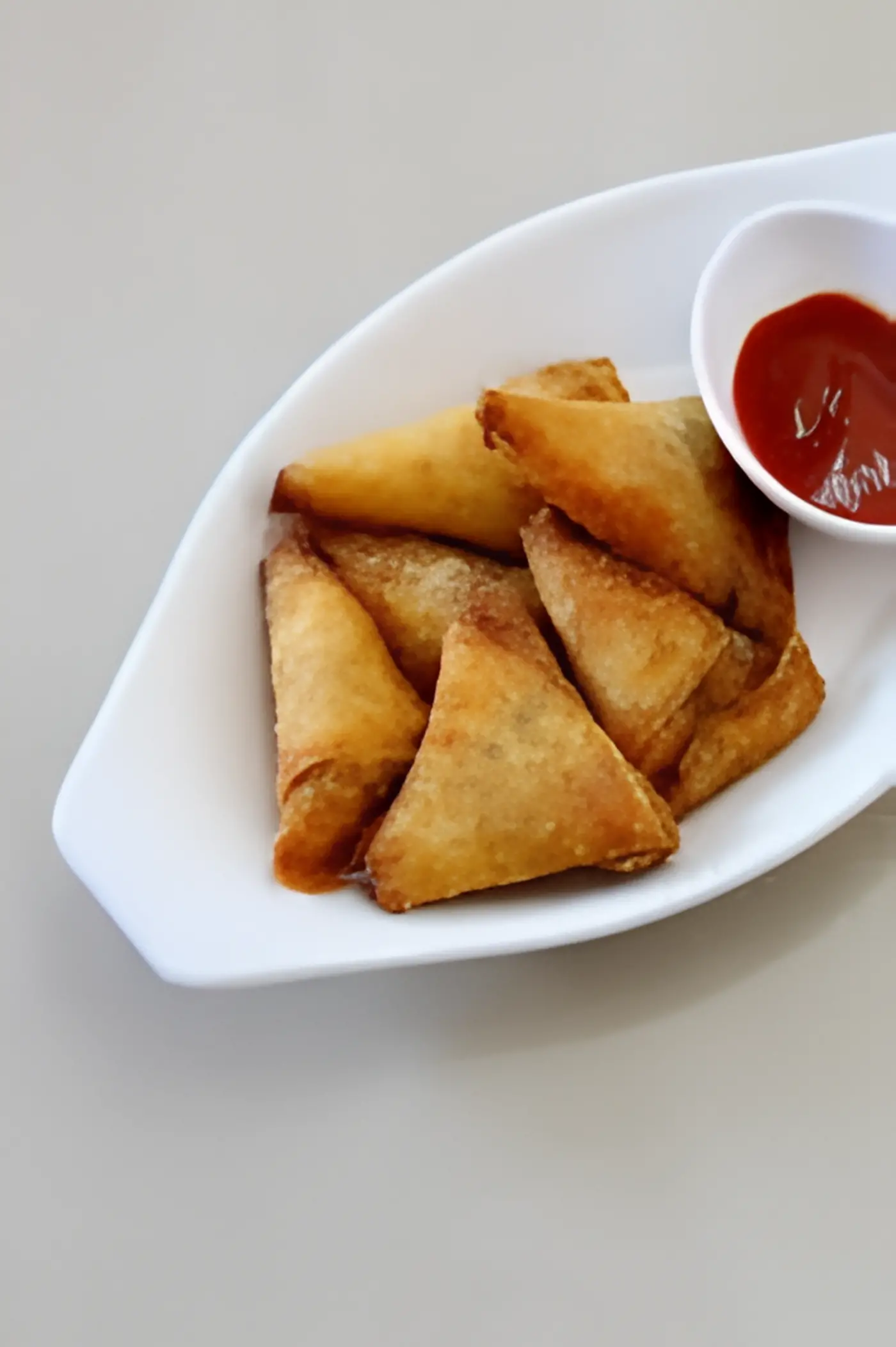 Street Style Onion Samosa (5 pcs).