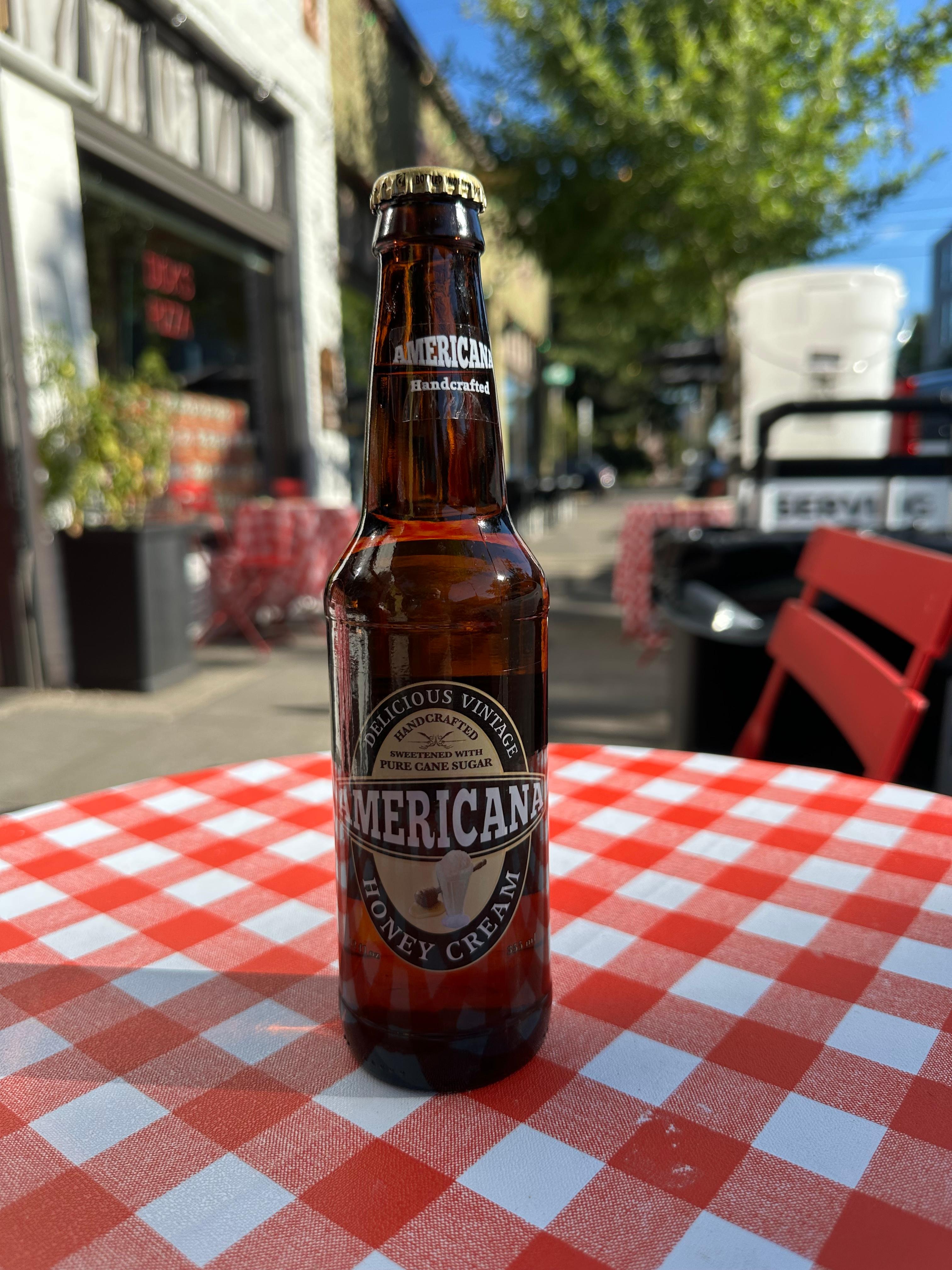 Americana Honey Cream.
