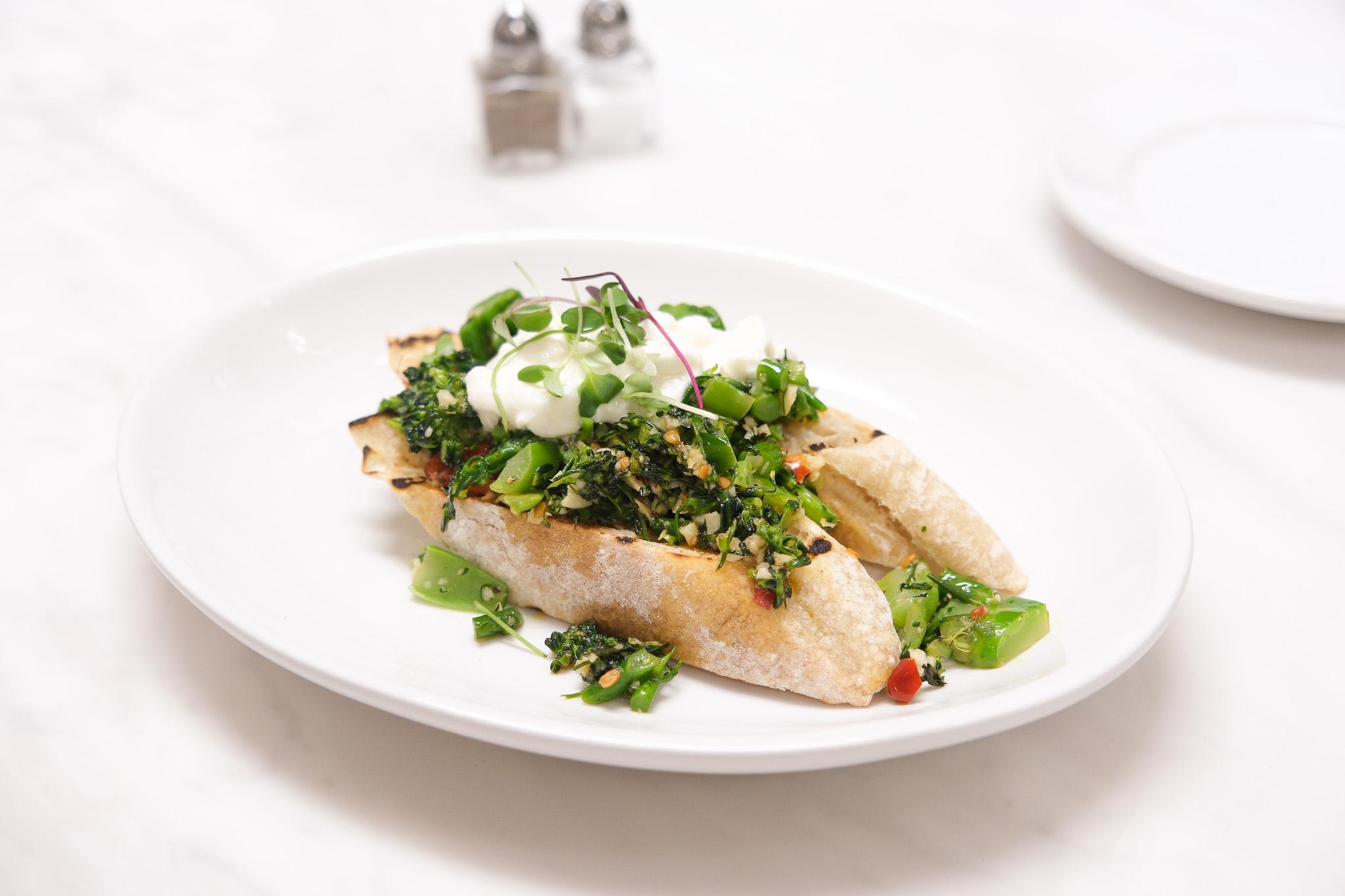 Broccolini Crostino.