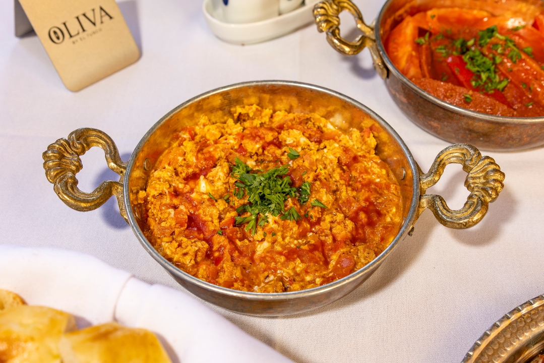 Menemen (Shakshuka).