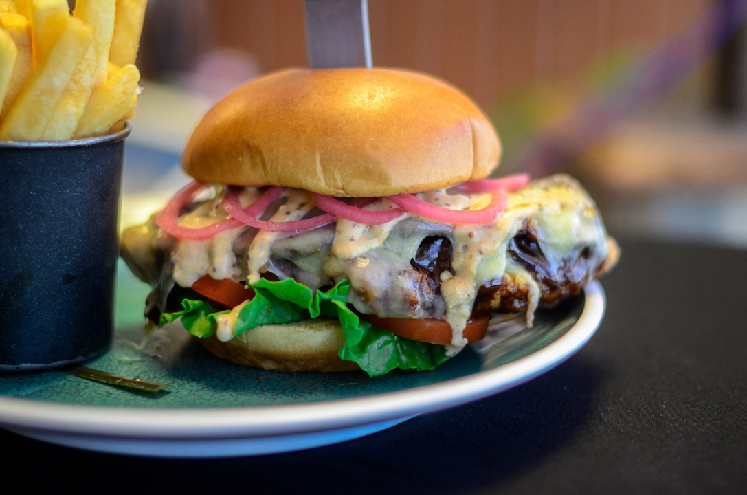 Ño! Chicken Sandwich (Fry-day).