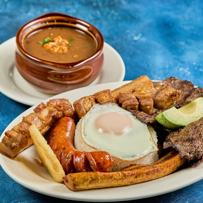 Bandeja Paisa Tradicional.