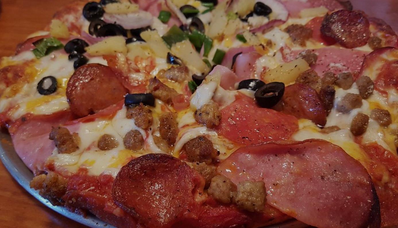 SM CAULI SPECIALTY PIZZA.