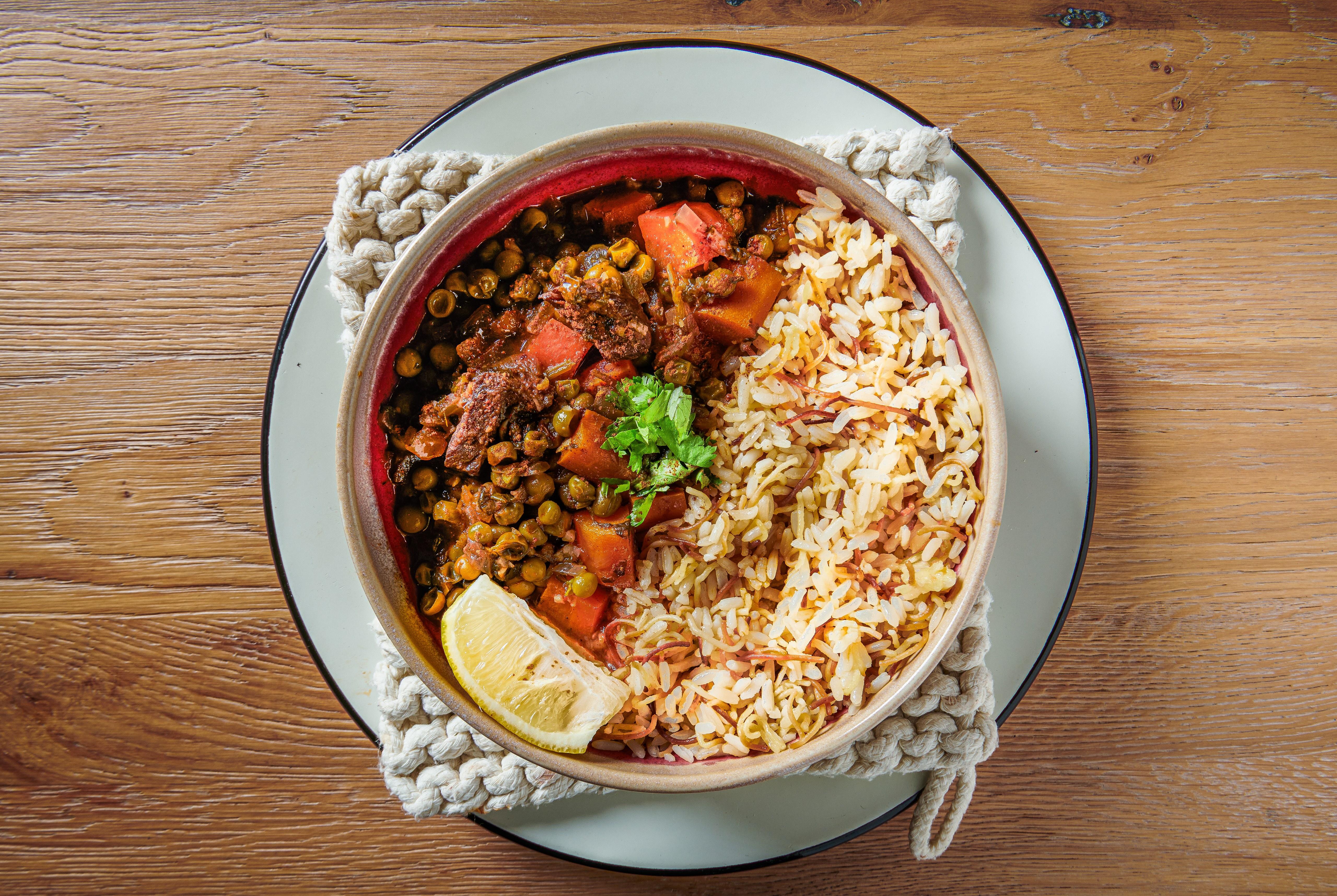 Slow-Cooked Beef, Peas & Carrots.