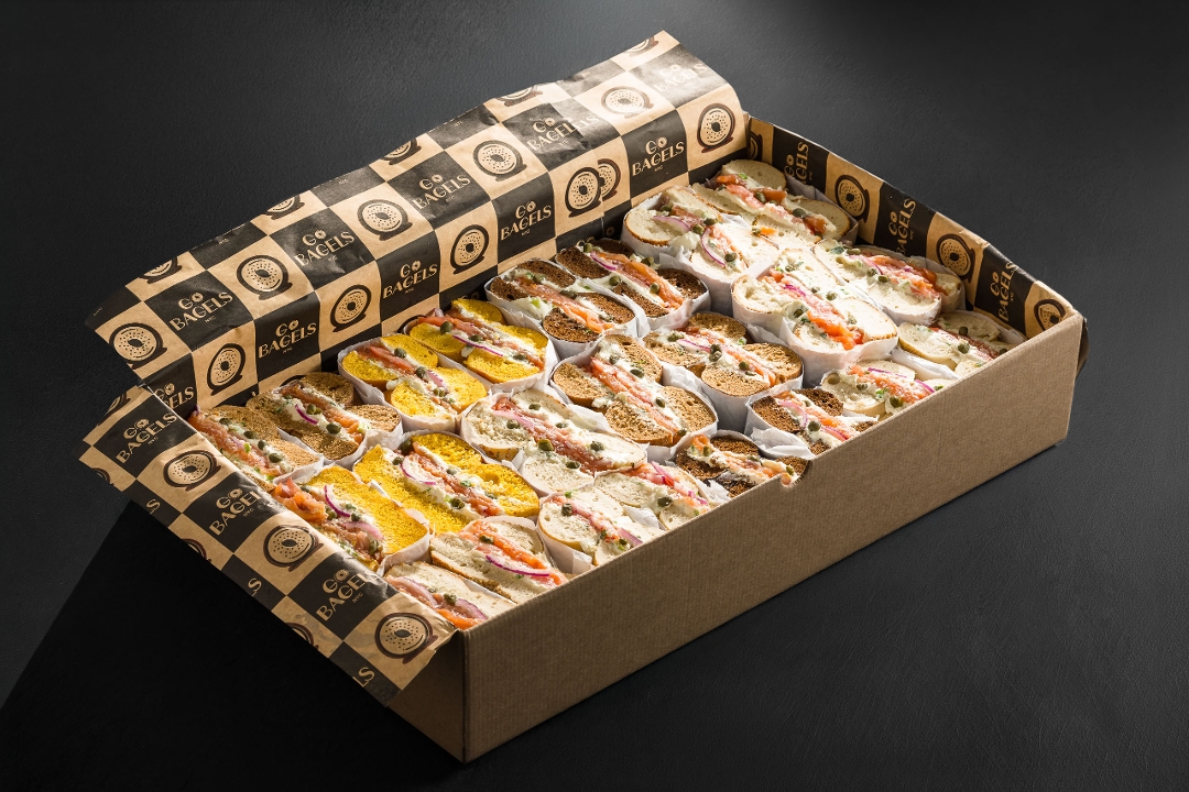 MANHATTAN LOX SPECIAL BOX (12 Sandwiches).