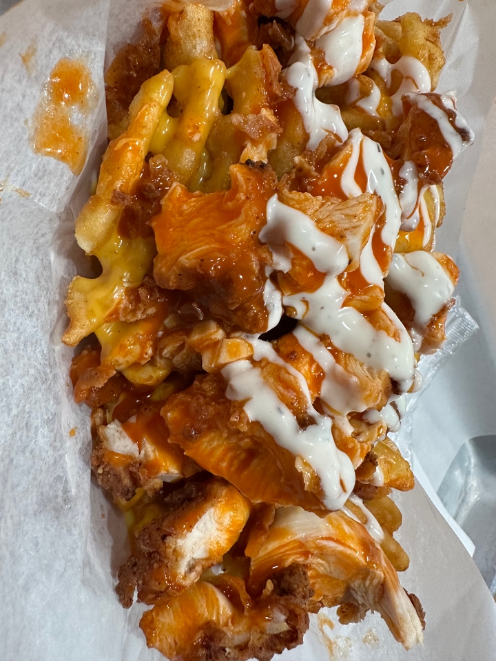 Crisp Chik'n Buffalo Loaded Fries.