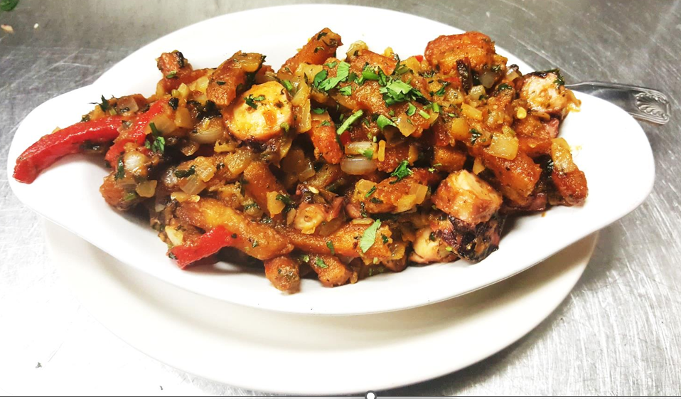 PULPO CON PAPAS.