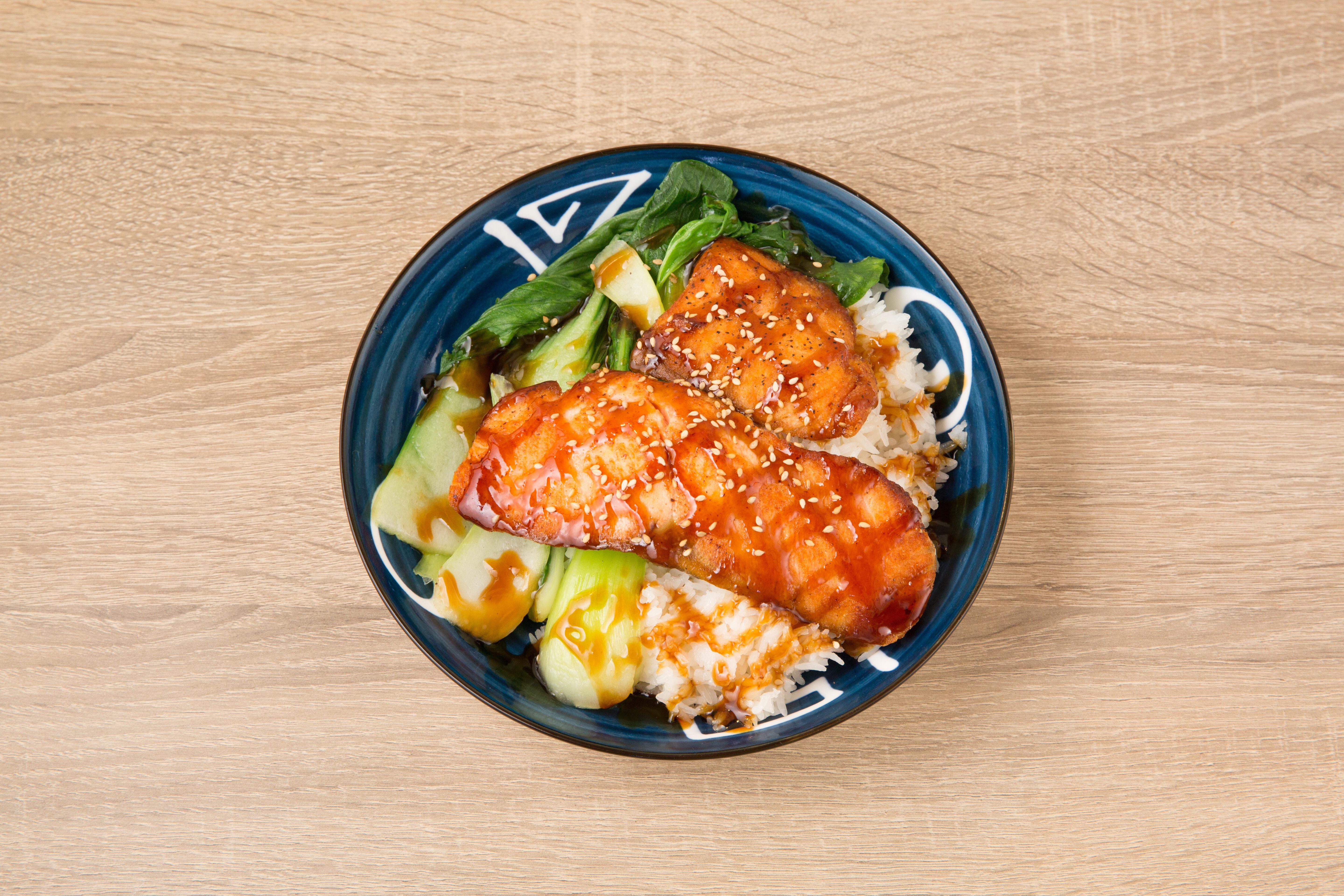 Salmon Teriyaki Over Rice 三文魚盖饭.