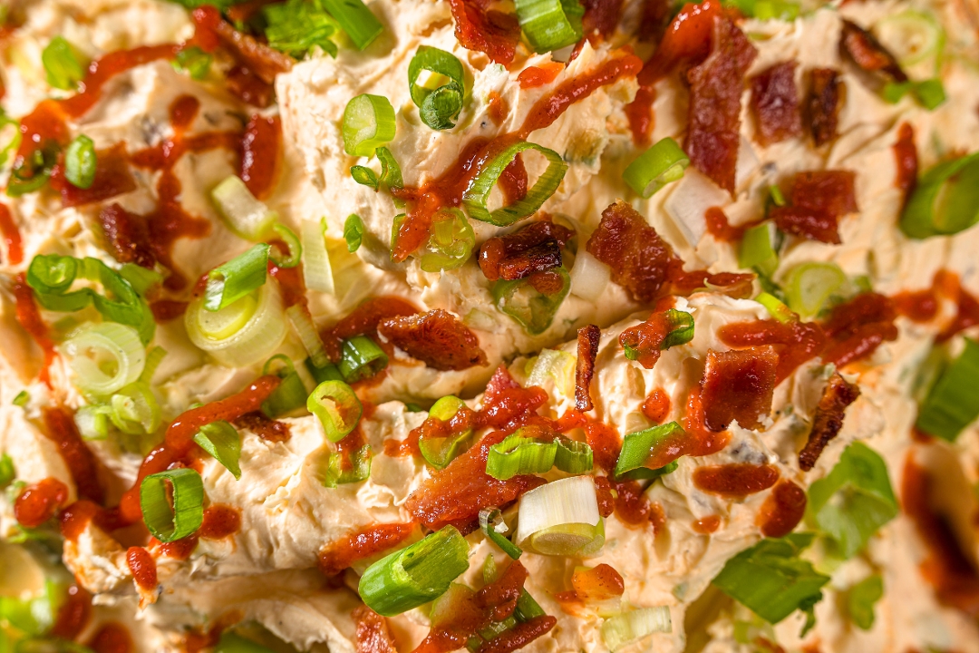 ½ lb Bacon, Scallion & Sriracha Cream Cheese.