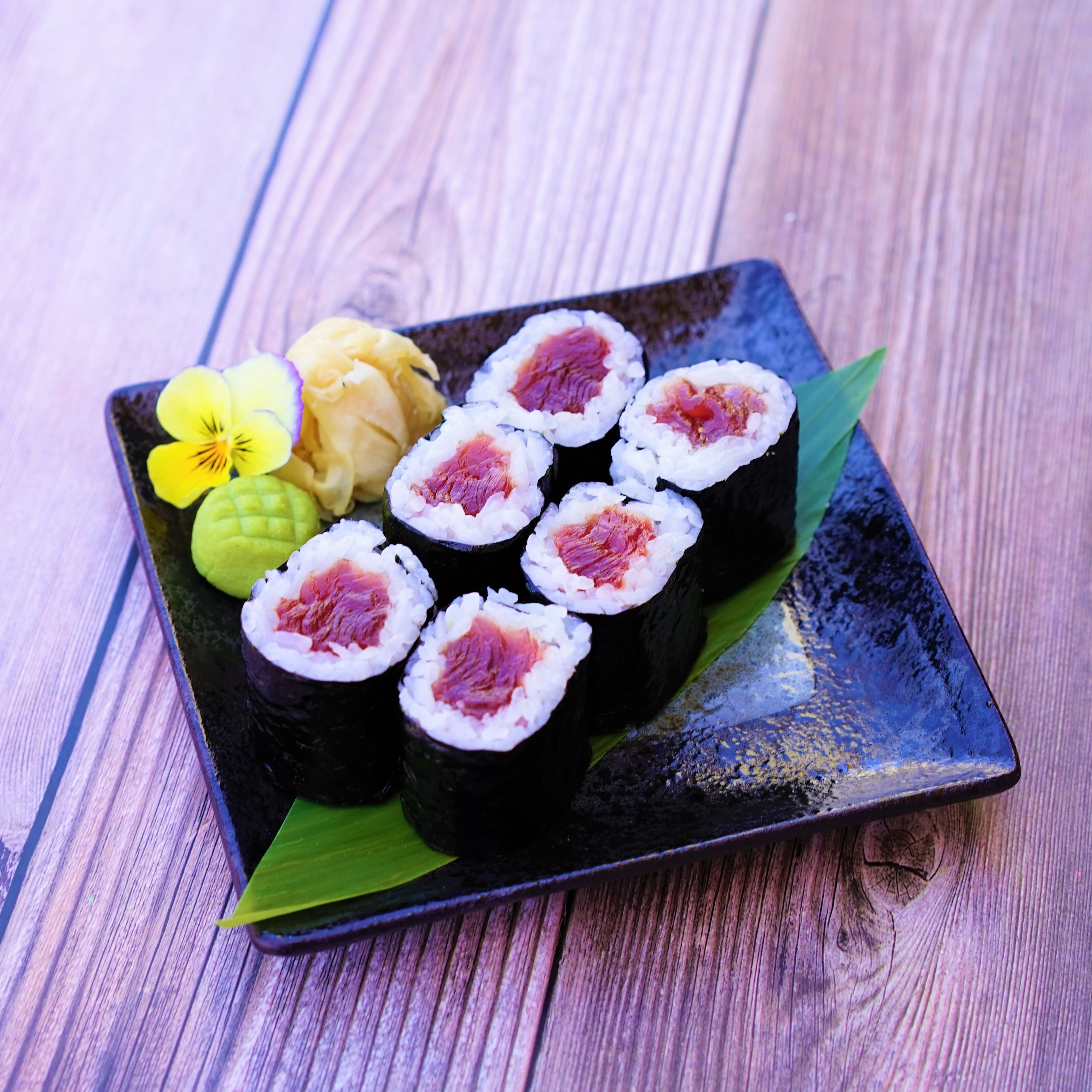 Tuna Roll.
