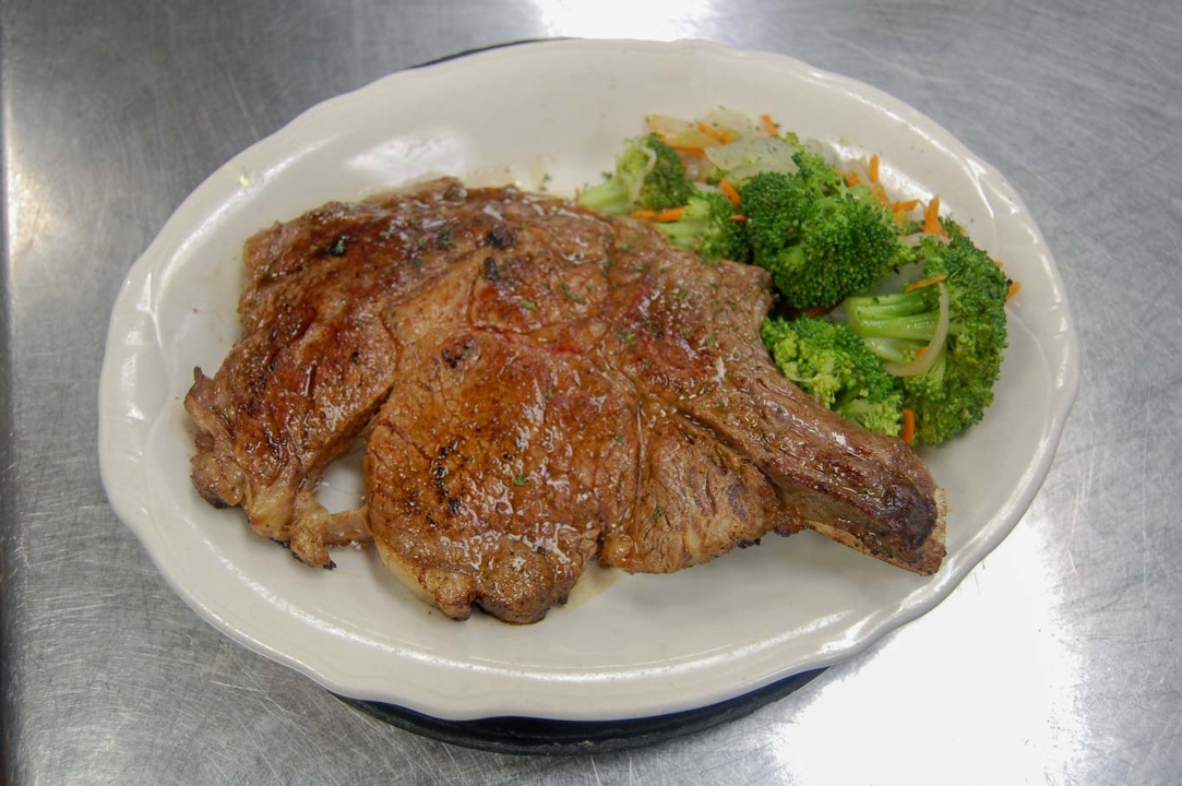 Ribeye Bone-In (24 oz).