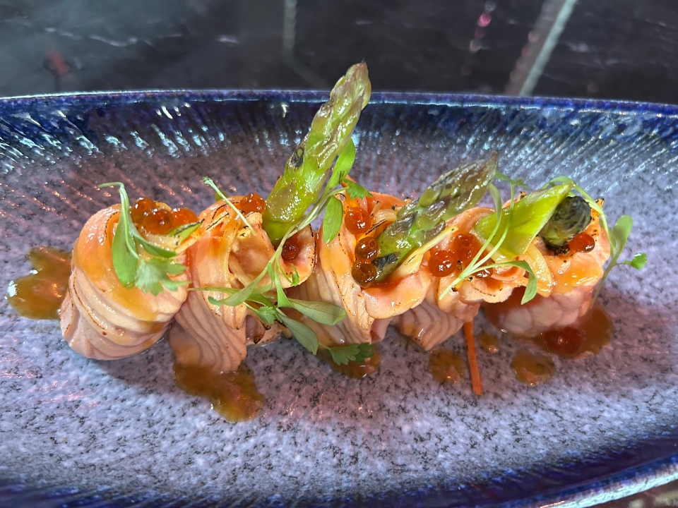 King Salmon Roll (no rice).