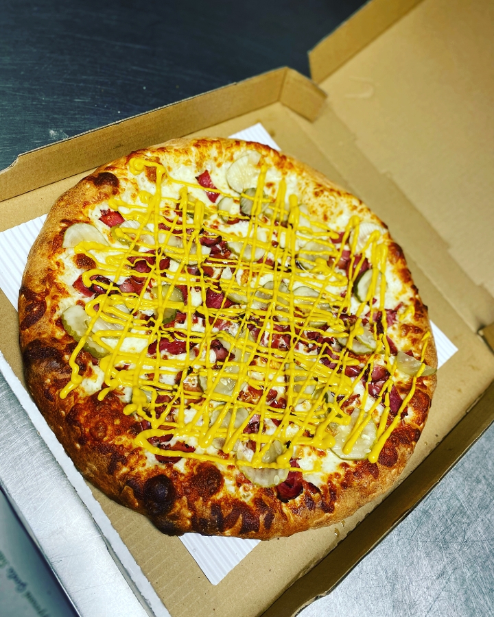 14in LARGE PASTRAMI SPECIALTY PIZZA.