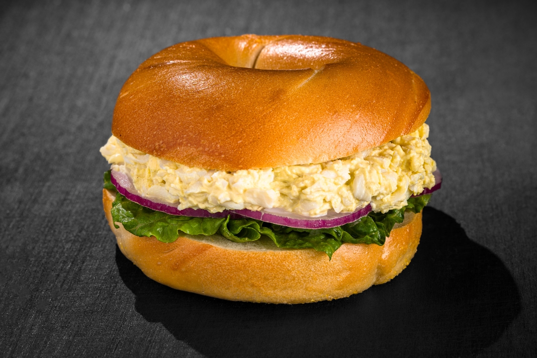 CLASSIC EGG SALAD BAGEL.