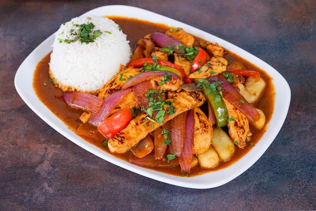 Pollo Saltado.