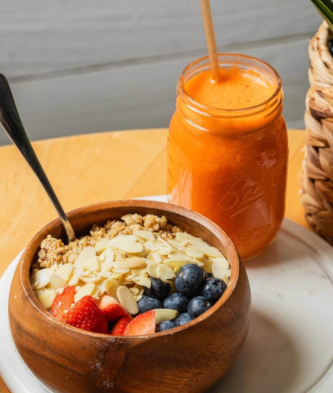 HOMESTYLE YOGURT BOWL.