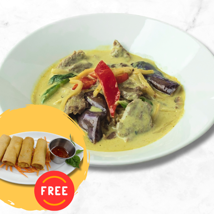 Green Curry (with FREE Vegetable Spring Rolls).