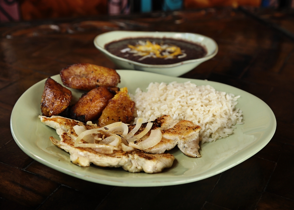 L-BISTEC DE POLLO.
