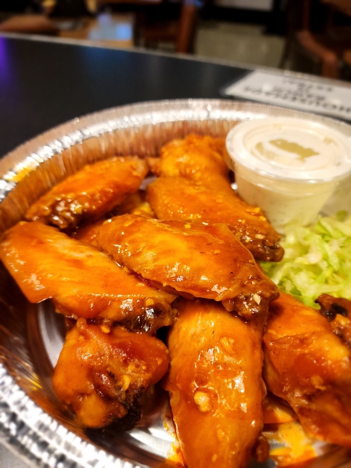 10 Mango Habanero Wings.