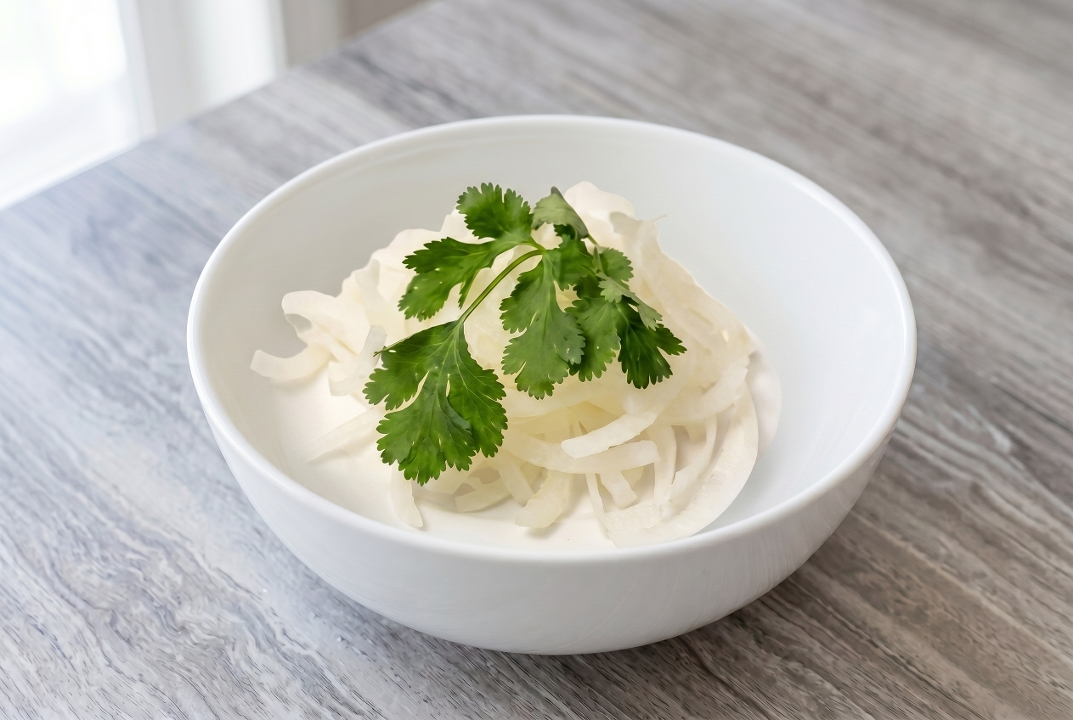 Sliced Onions -Hanh Dam.