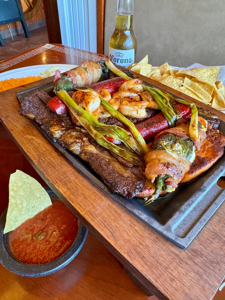 Parrillada Azteca.