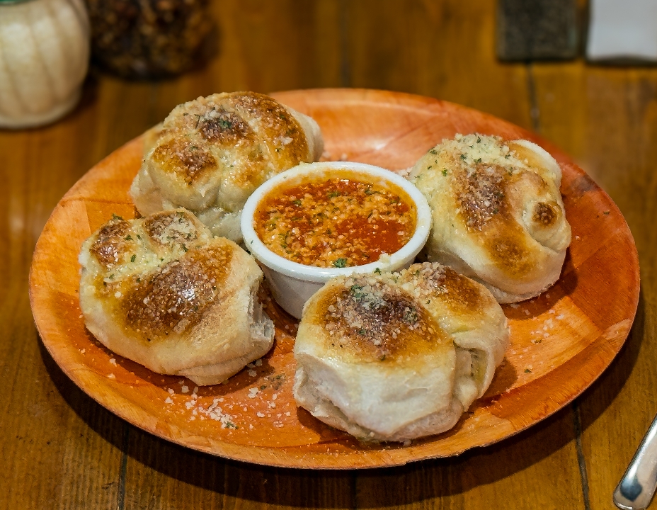 Garlic Knots.