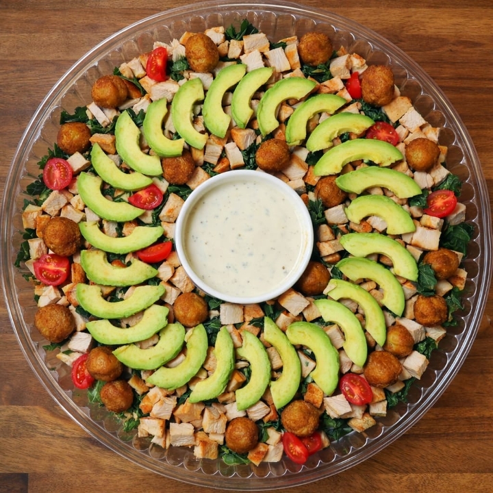 Catering Yard Salad.