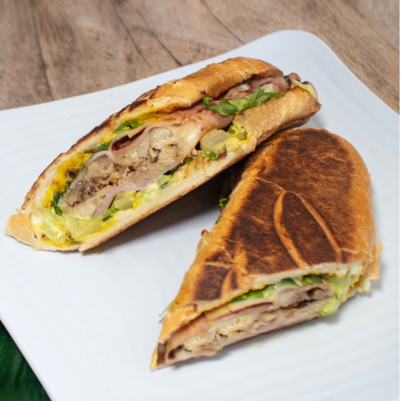 Cuban Sandwich / Sándwich Cubano.