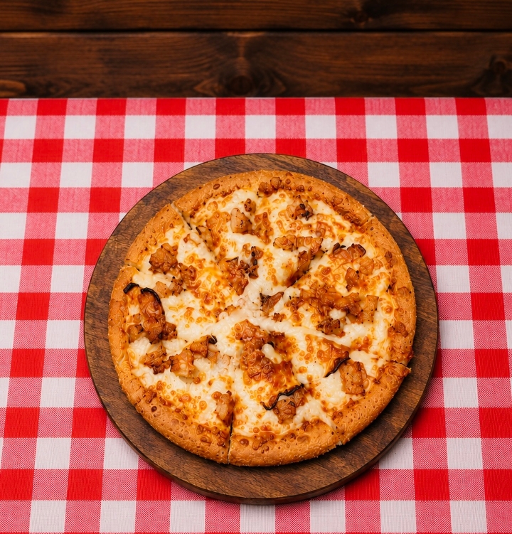 Small Crispy Chicken Bacon Ranch Pizza 10 (Greek style).