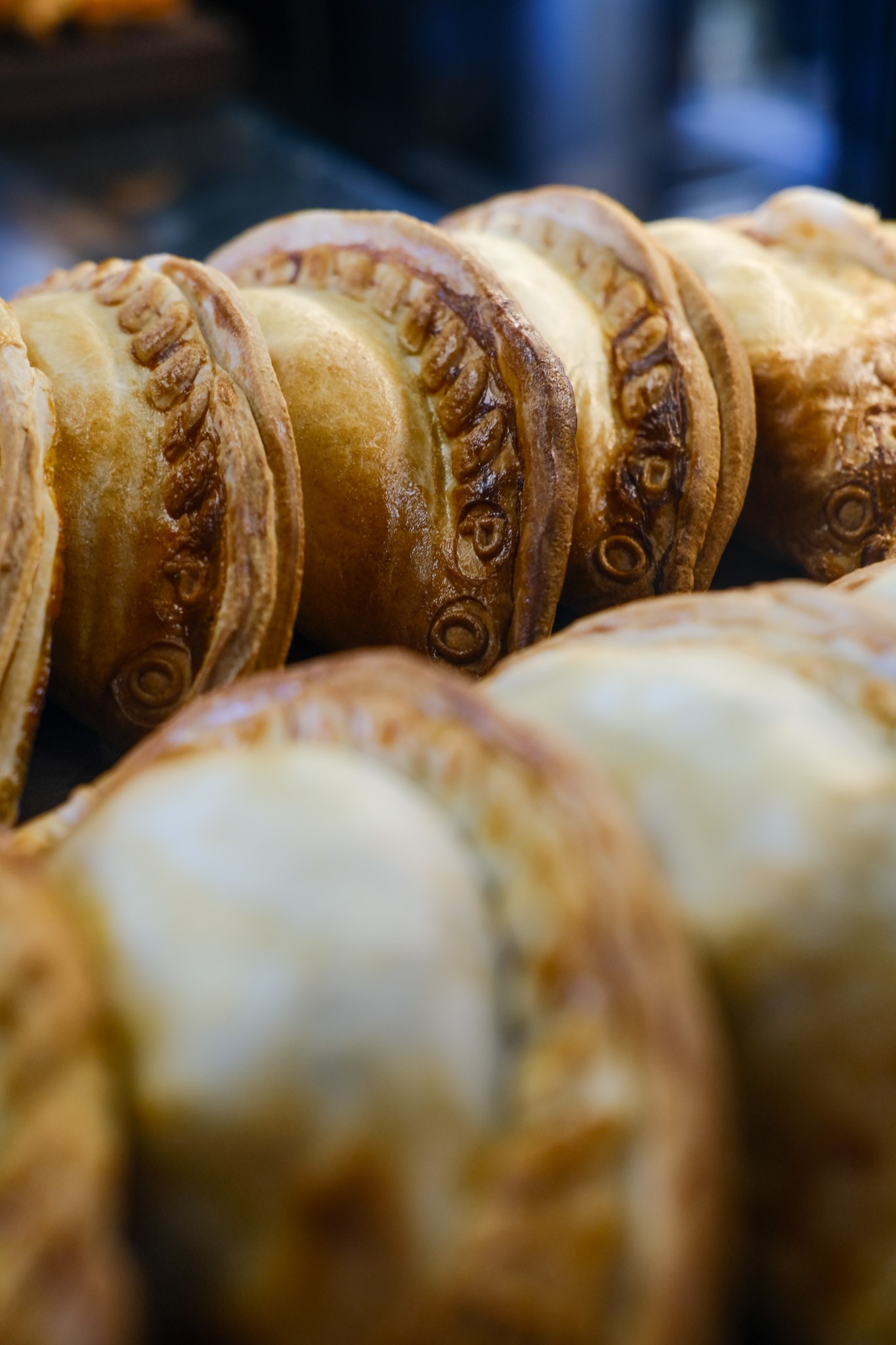 FRESAS & QUESO CREMA (FQ) empanada.