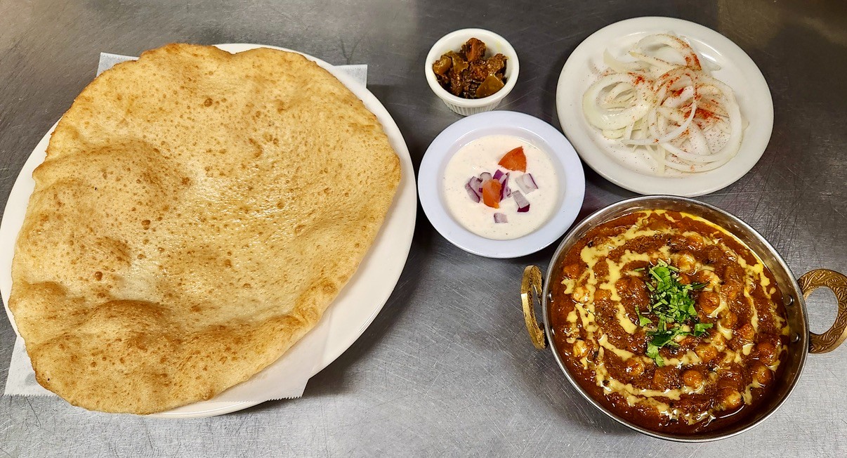 Chana Bhatura Combo.
