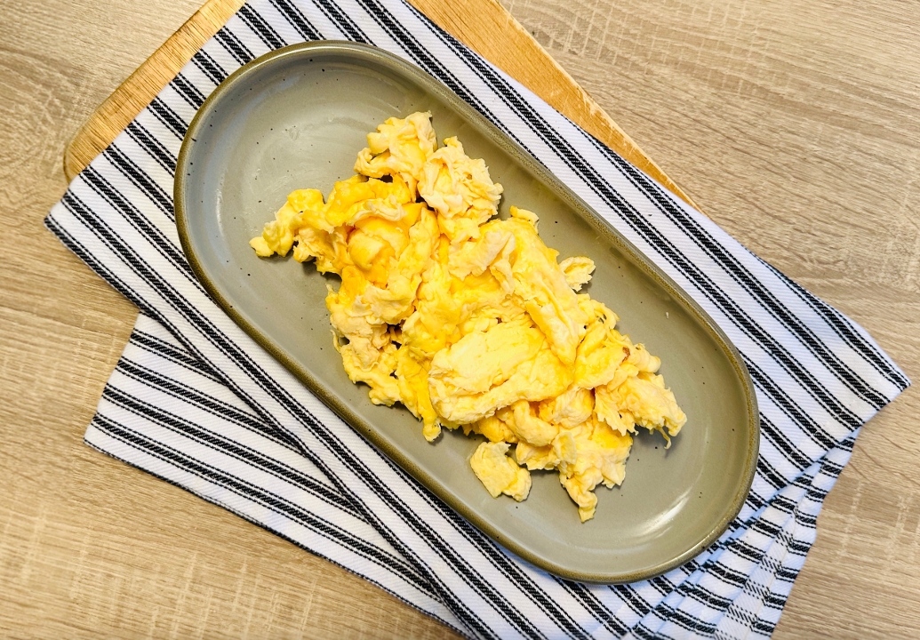 Scrambled Eggs (serves 10).