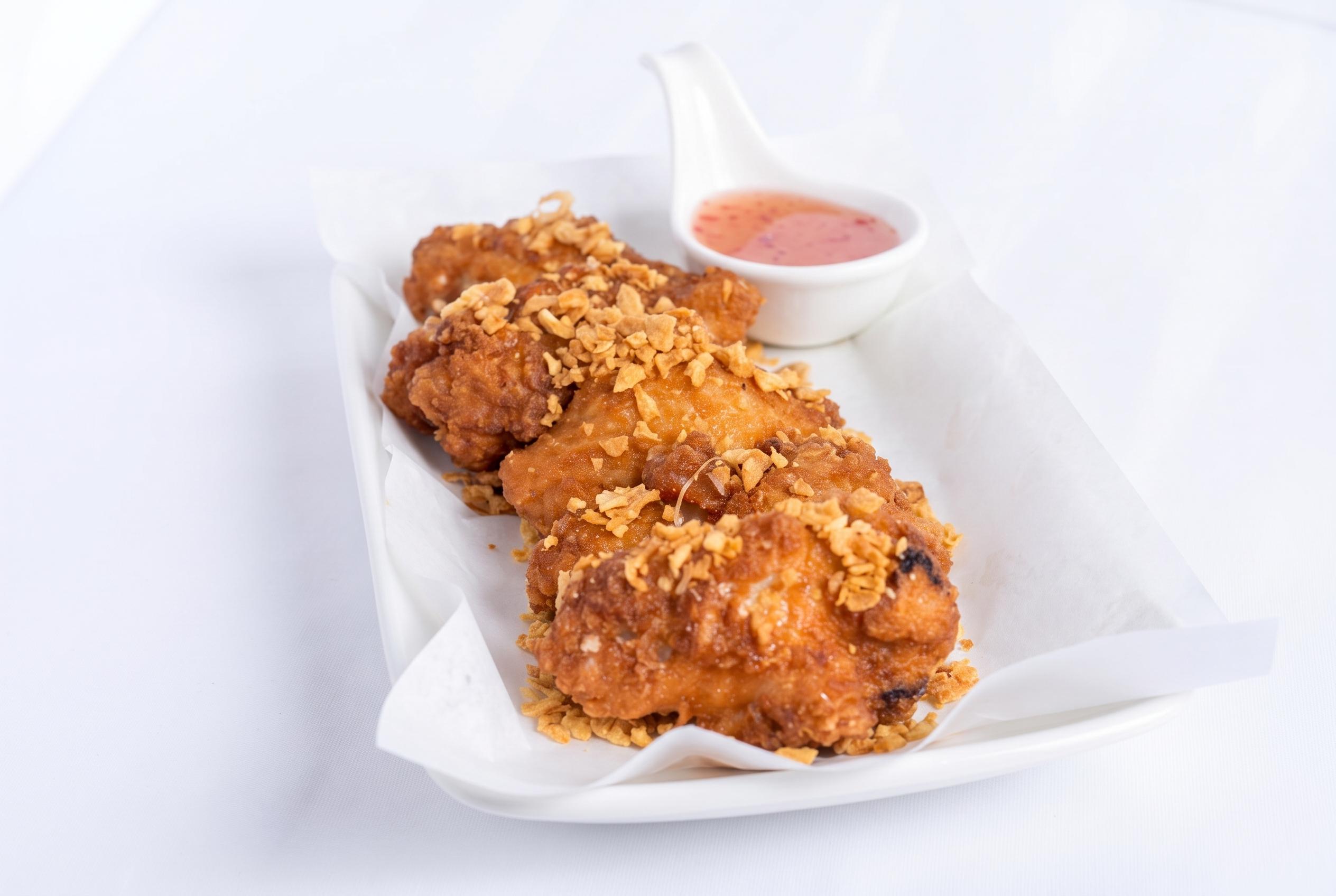 Garlic chicken wings.
