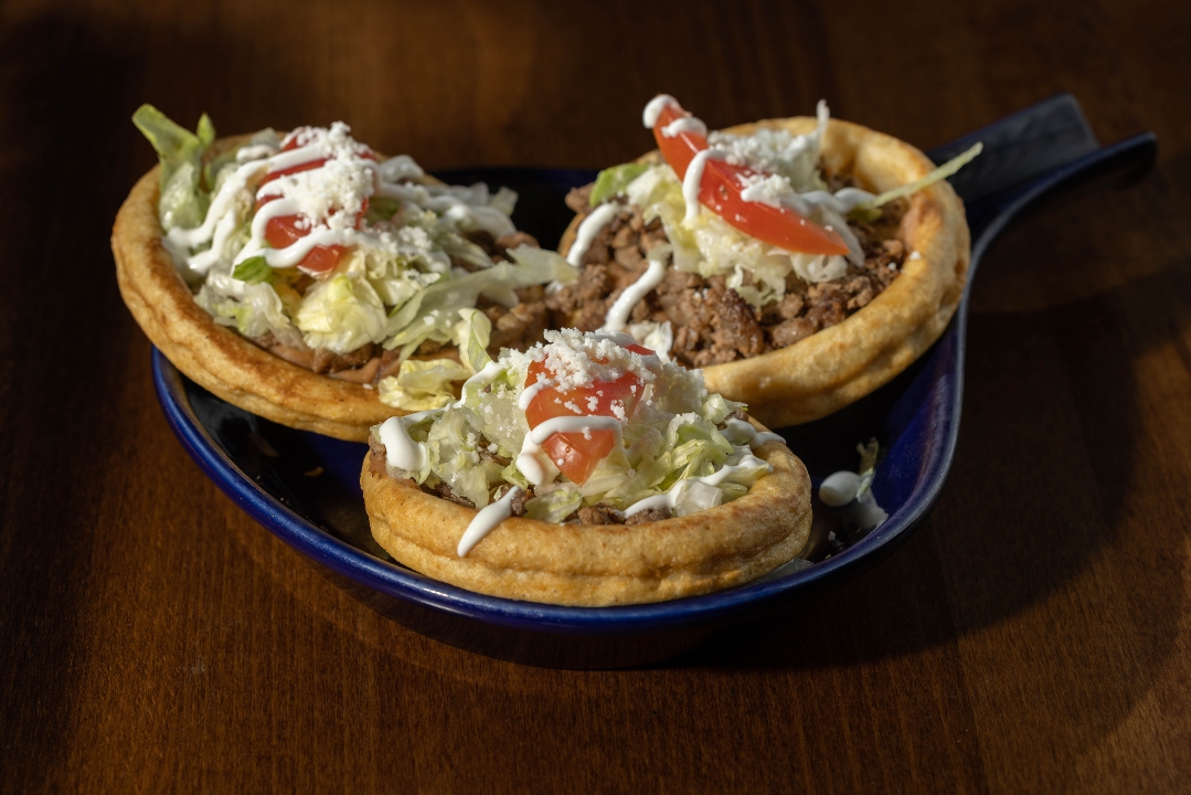 Sopes.