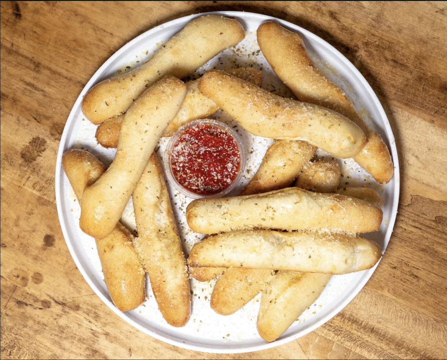12 Breadsticks w/Sauce.