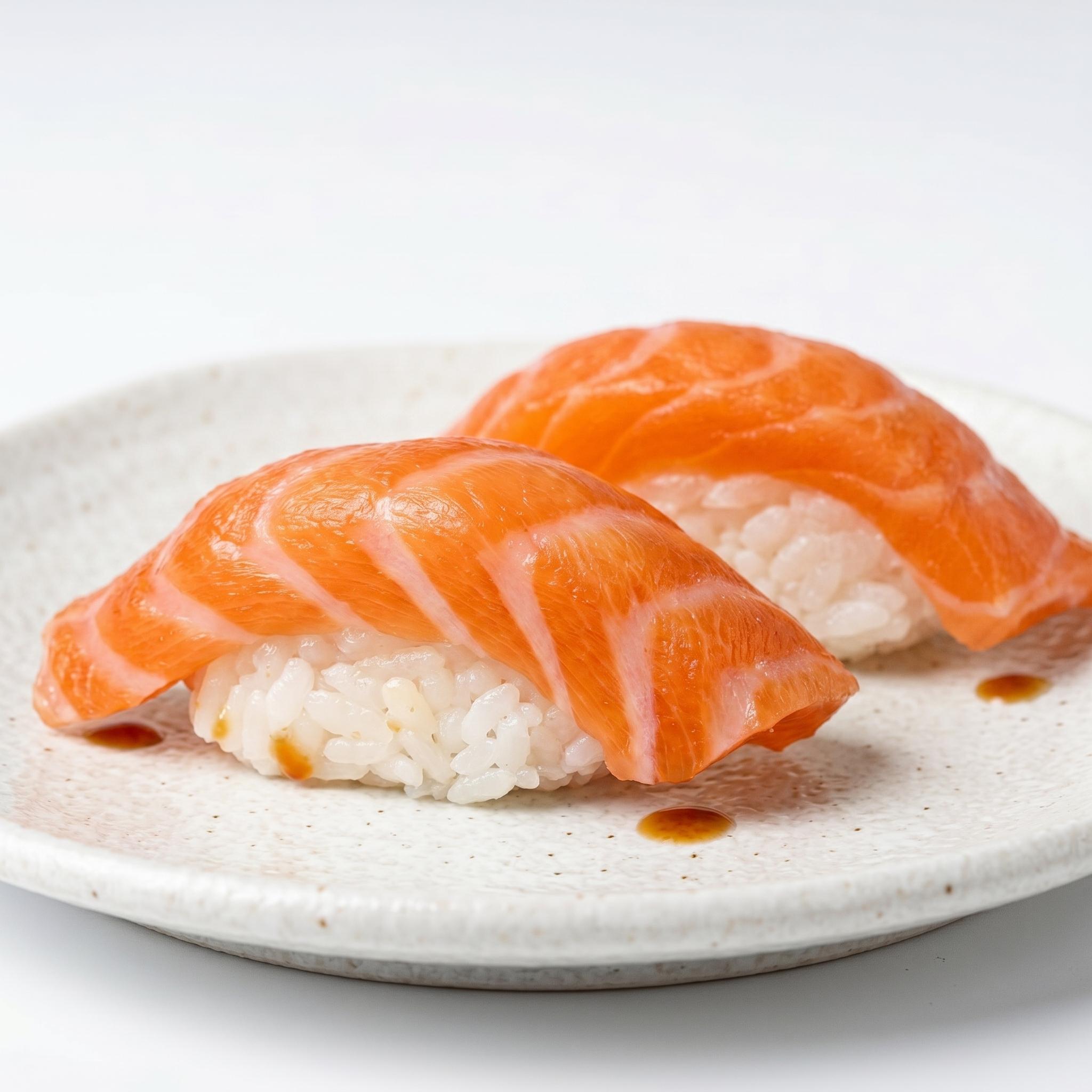 NIGIRI SALMON *.